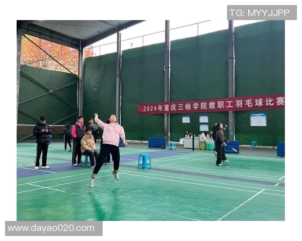 羽毛球新手必看：轻松掌握团队协作技巧与实战经验分享